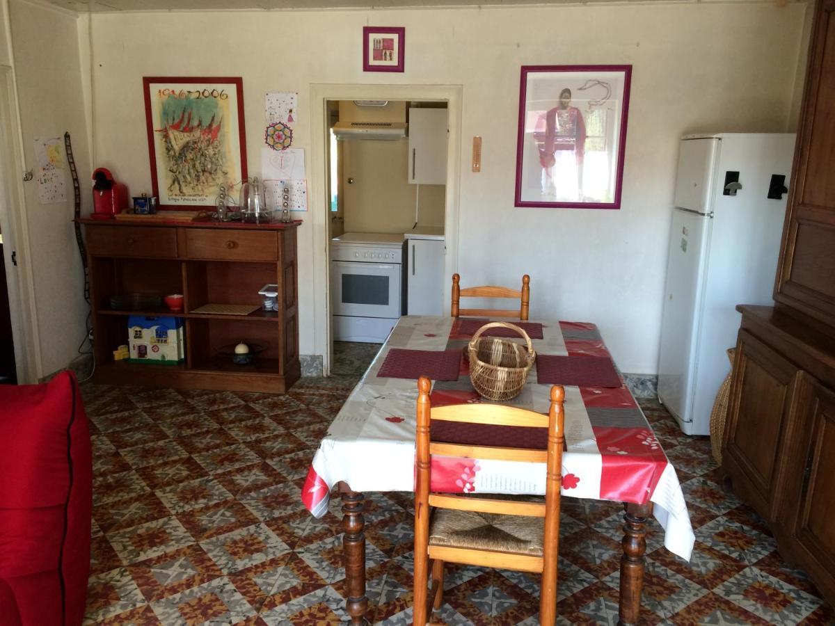 Le Maquis Villa Charmes  Exterior photo